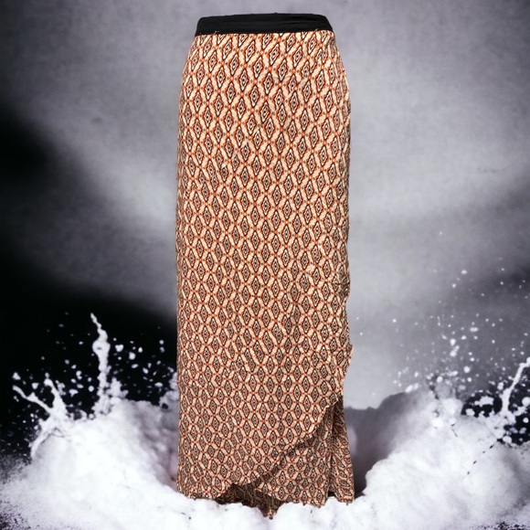 caroline morgan Dresses & Skirts - Caroline Morgan elegant wrap around skirt in Aztec pattern in gorgeous colours
